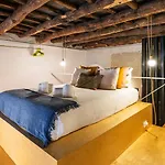 Apartment Eccentric Mouzinho Mezzanine By Lovelystay *