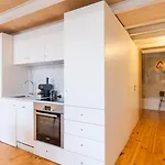 Apartment Eccentric Mouzinho Mezzanine By Lovelystay Porto