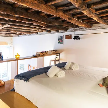 Eccentric Mouzinho Mezzanine By Lovelystay * פורטו