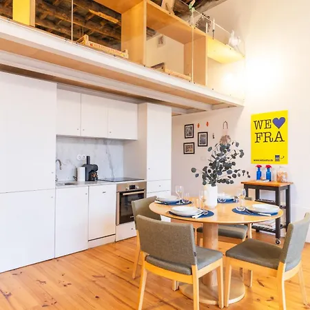 Eccentric Mouzinho Mezzanine By Lovelystay Apartment *