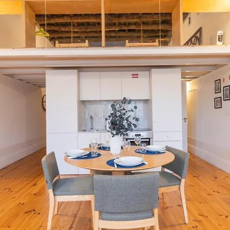 Apartment Eccentric Mouzinho Mezzanine By Lovelystay