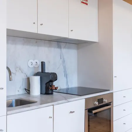 Apartament Eccentric Mouzinho Mezzanine By Lovelystay