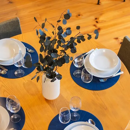 Eccentric Mouzinho Mezzanine By Lovelystay דירה