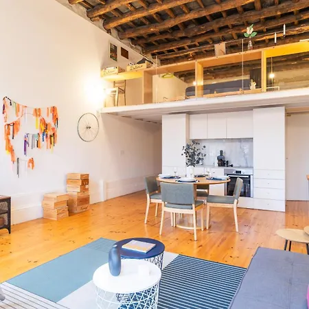 Apartman Eccentric Mouzinho Mezzanine By Lovelystay *