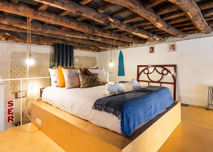 Eccentric Mouzinho Mezzanine By Lovelystay * Porto